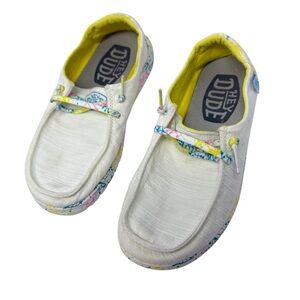 Hey Dude Wendy Youth size 3 slip on shoes Sugar vibes